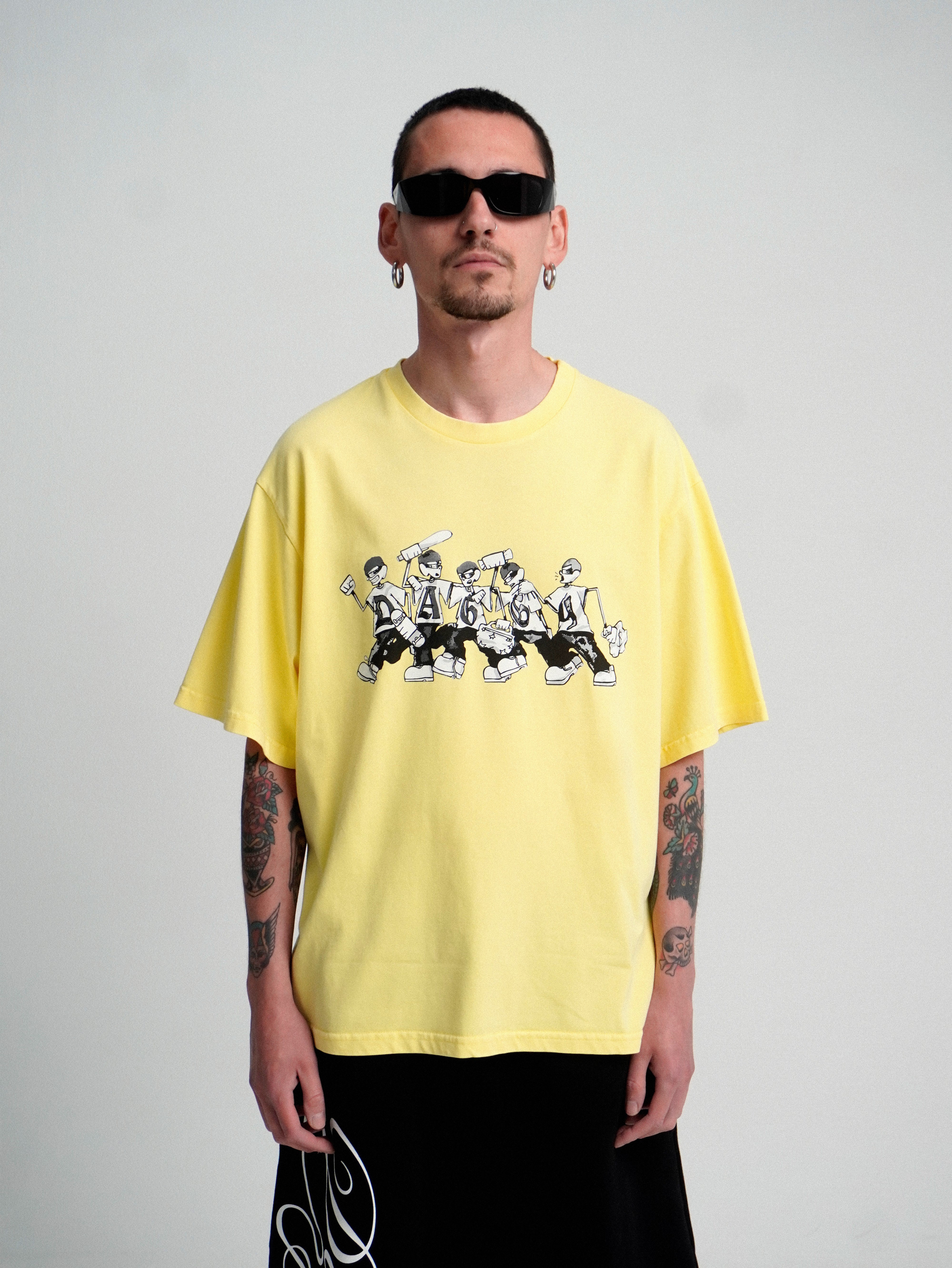RIOT Washed Yellow T-shirt – DAGGY