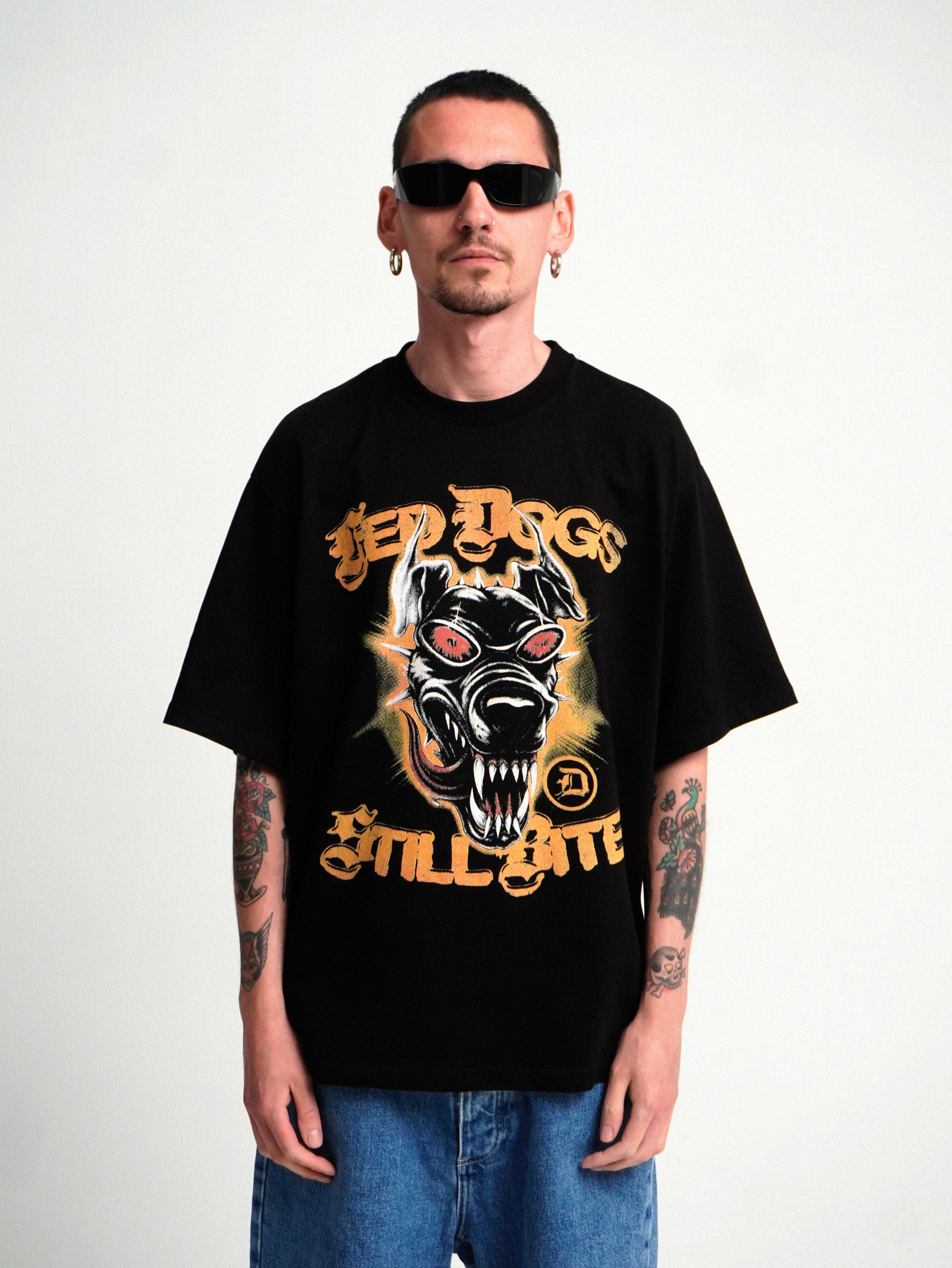 FED DOGS T-shirt